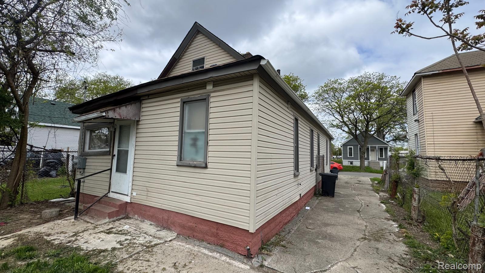 253 Beechwood Street