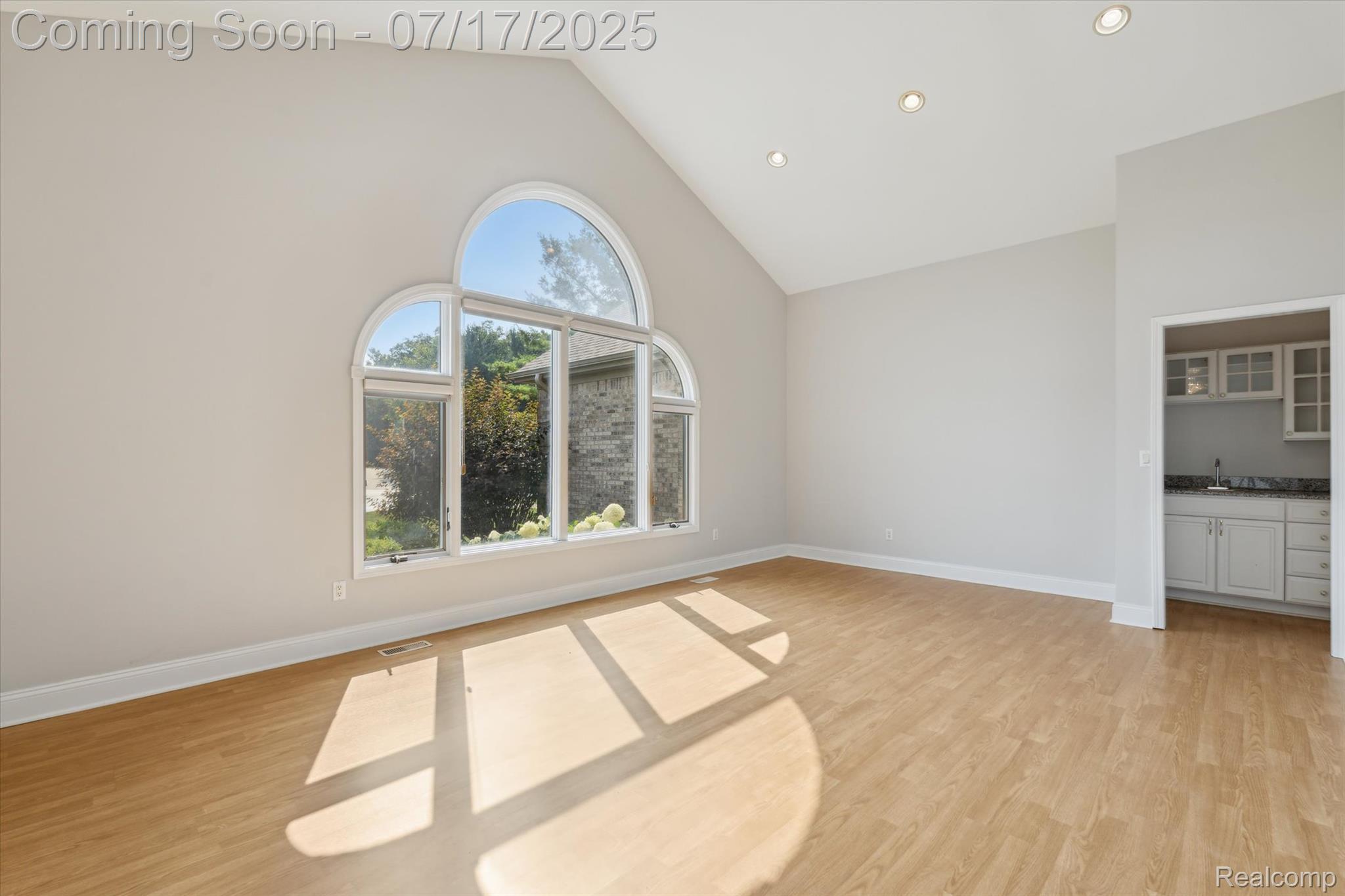 13188 Harborview Drive