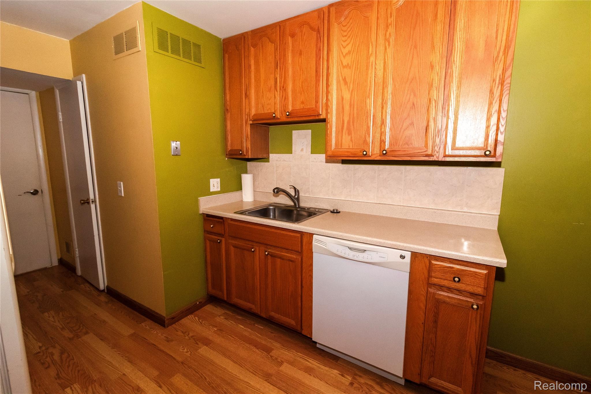 220 Aqueduct Drive 80