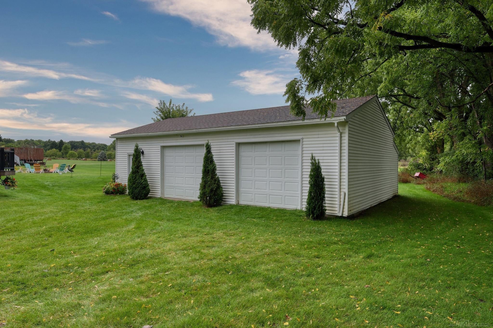 11095 Hill Road
