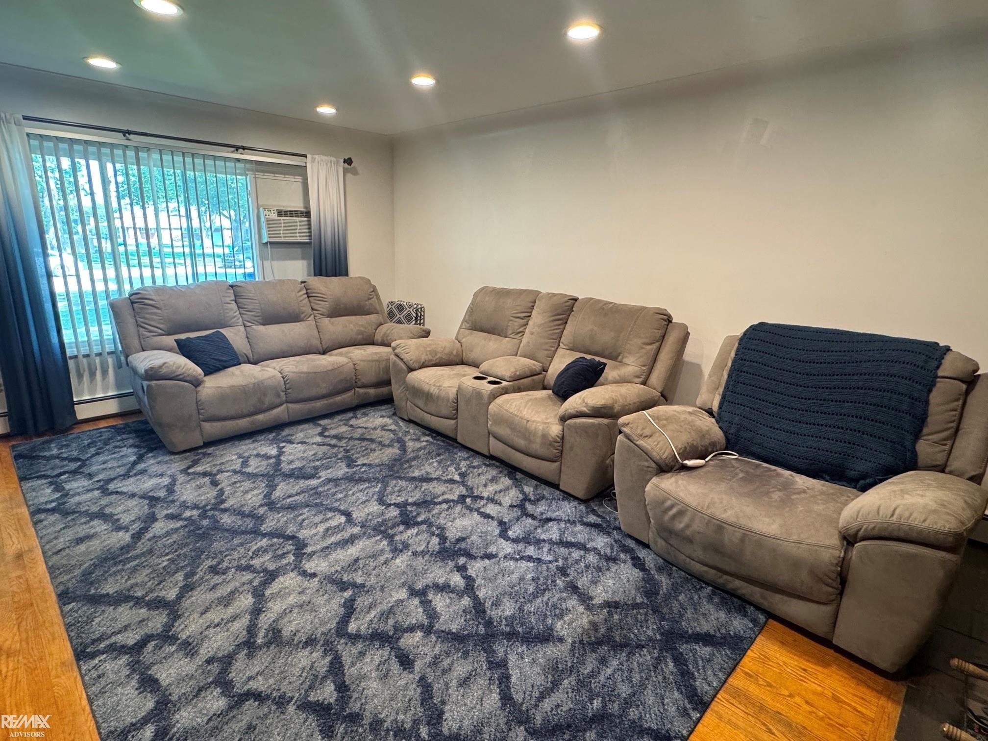 29210 Geraldine Court