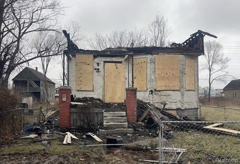 Photo of 4742 Fischer Street, Detroit City, MI 48214 (MLS # 20261005459)