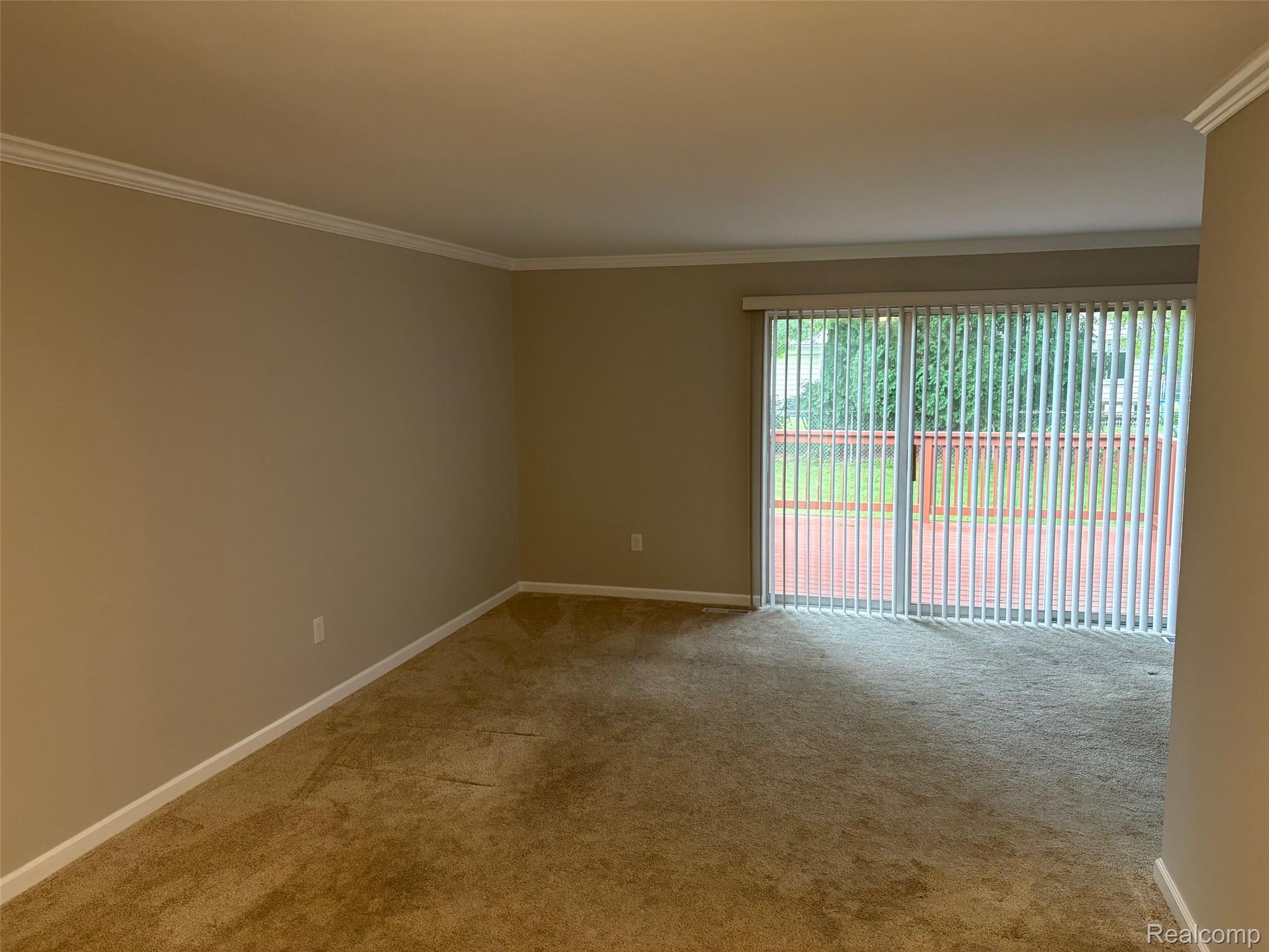 22621 Brookforest