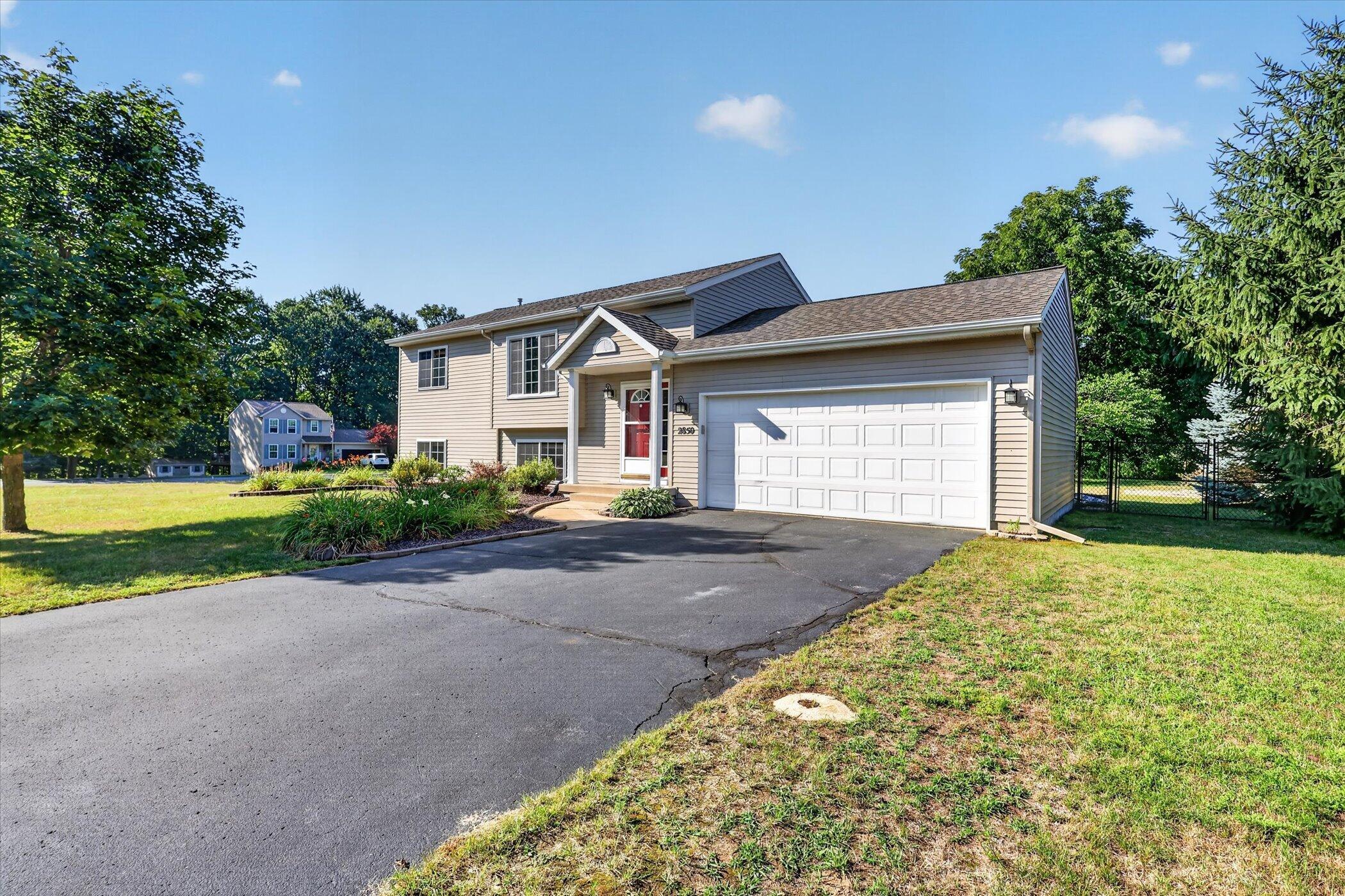 2850 Bark Court 17