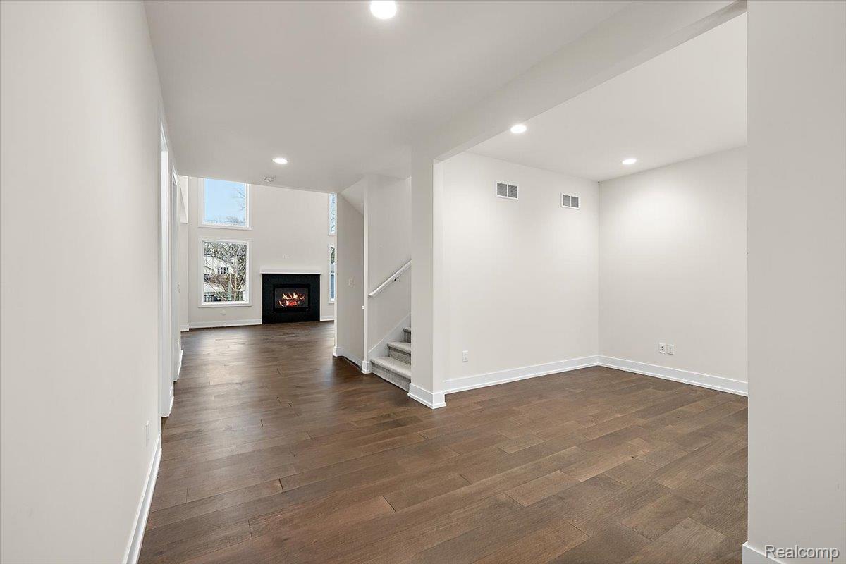 2911 Walsh Drive