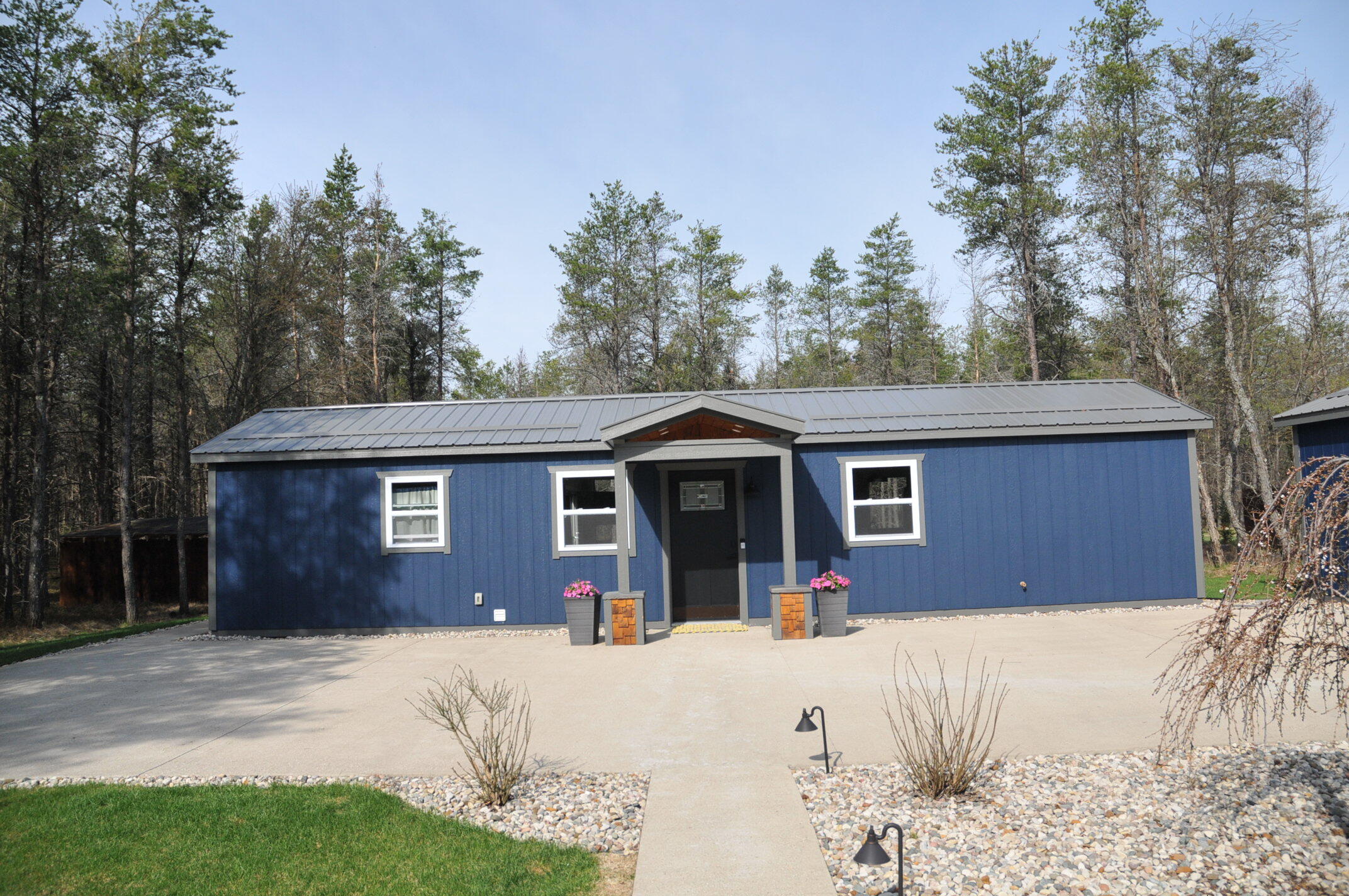 10992 Naples Road SE