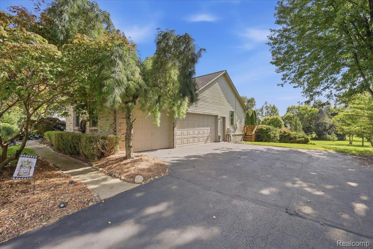7890 Windhaven Lane