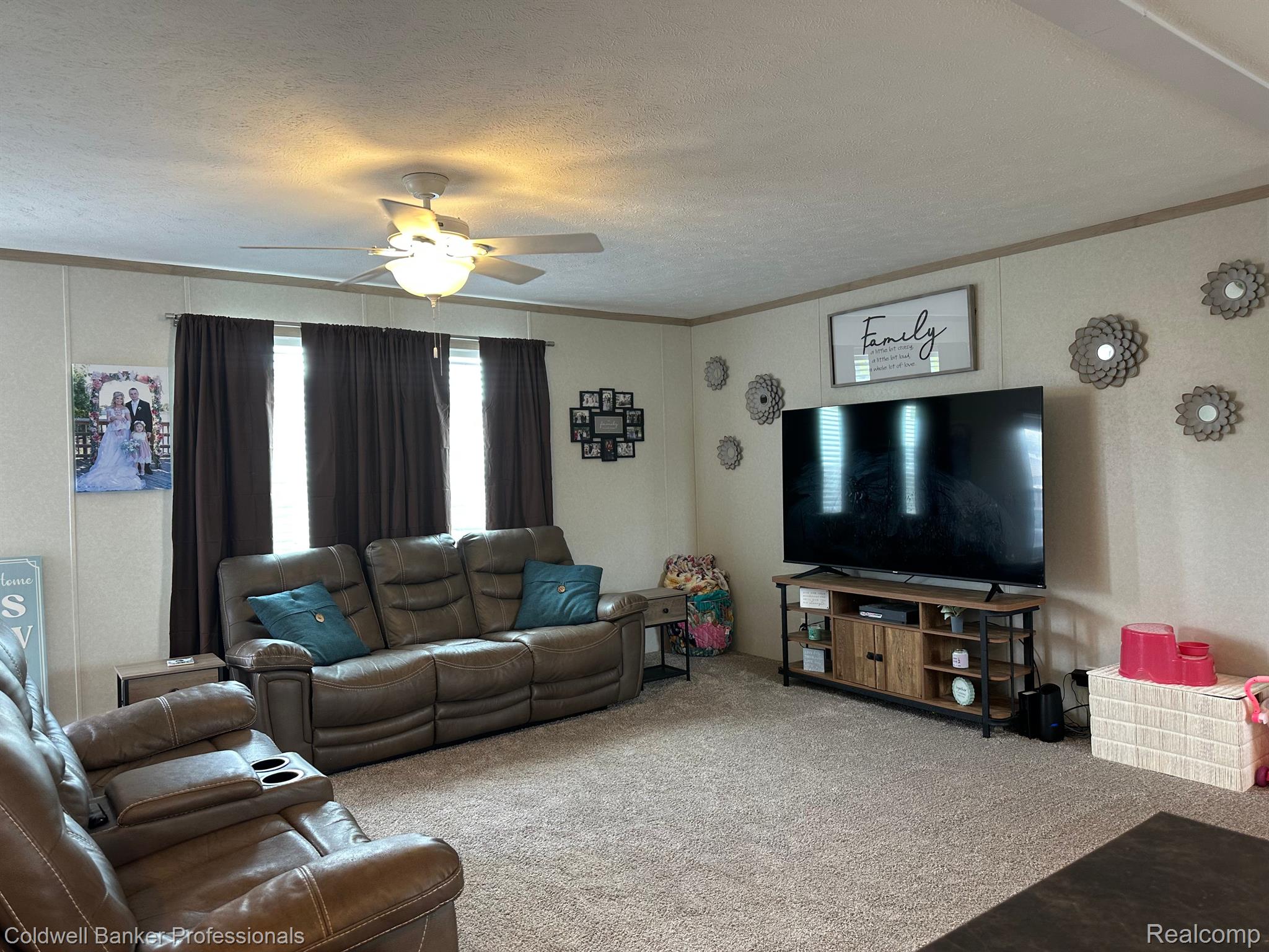 6857 SEWAN Drive