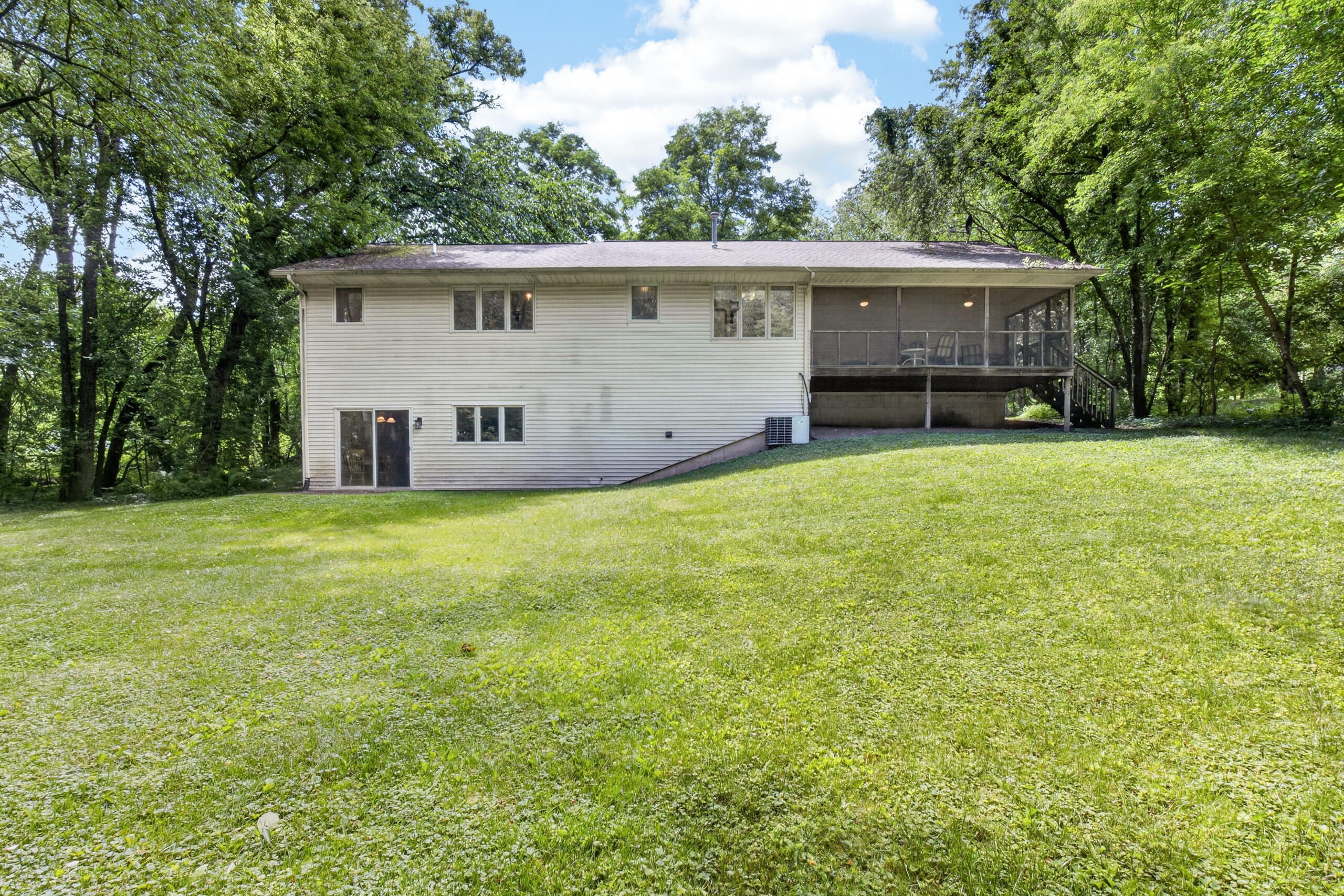 7750 N 32nd Street