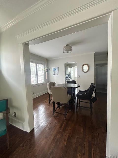 Ferndale City, Michigan 48220, United States, 2 Bedrooms Bedrooms, ,2 BathroomsBathrooms,Residential,Pending,202160