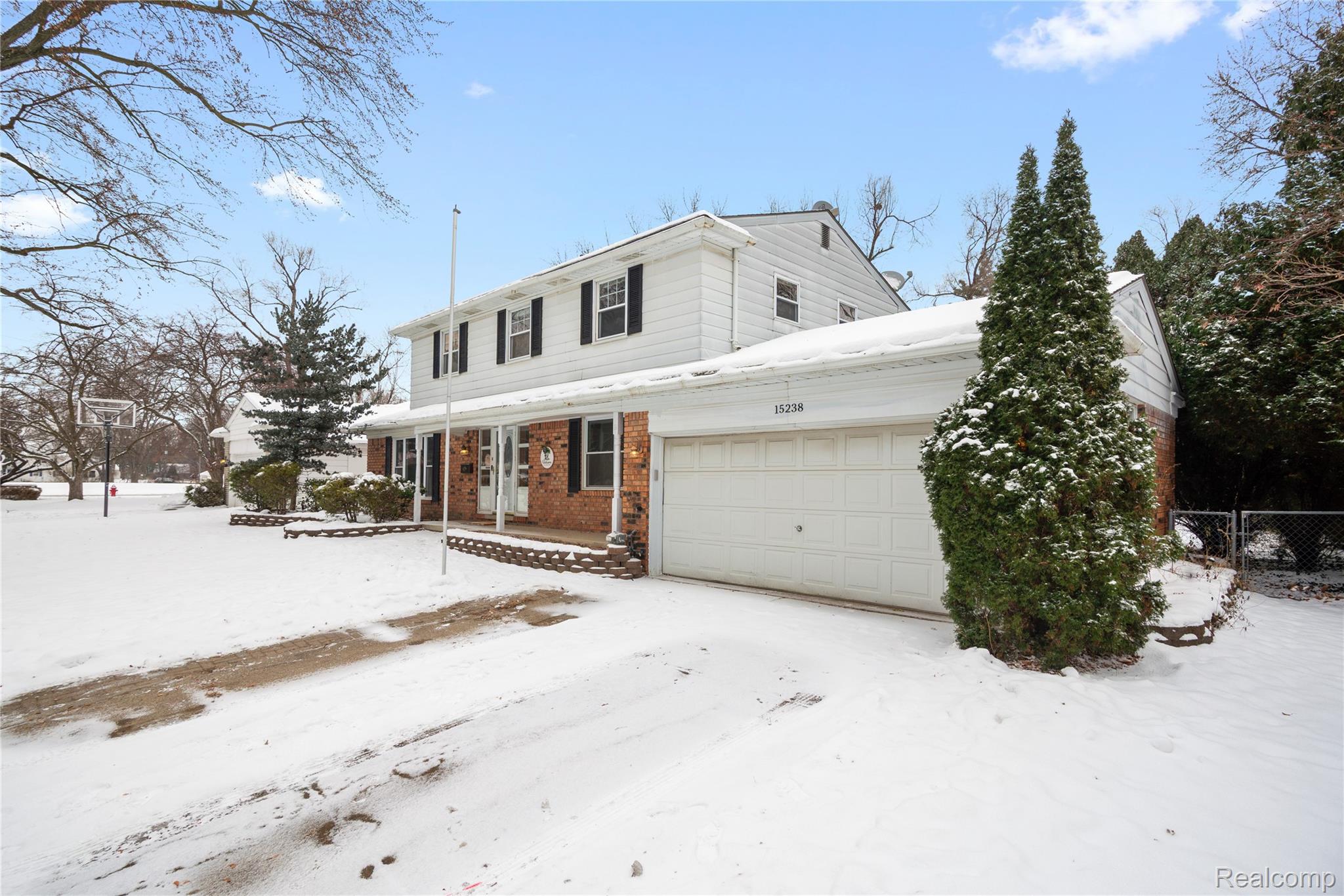 15238 Farmbrook Drive