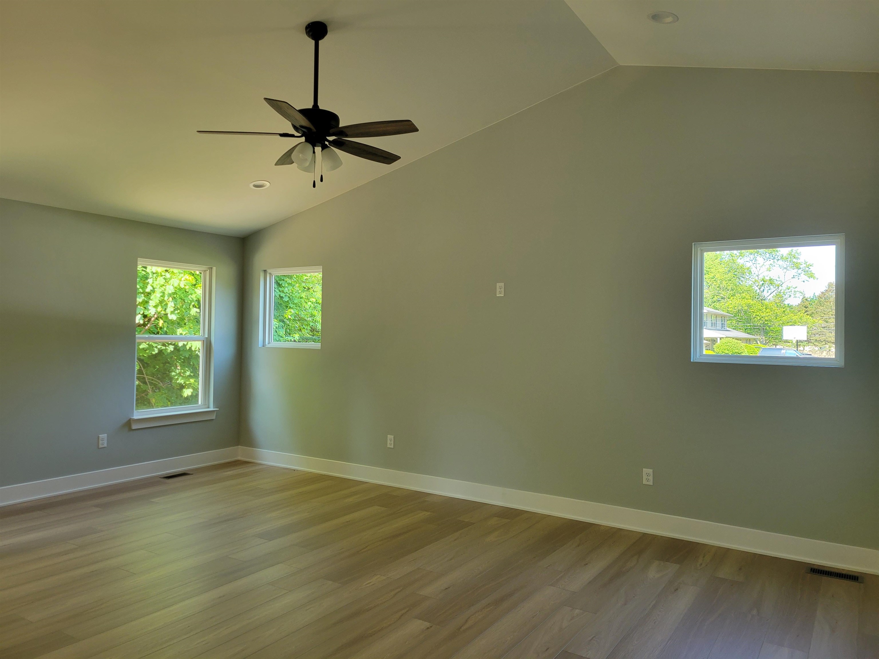 11453 Hidden Oaks Drive