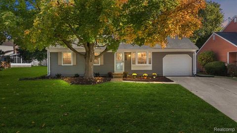 2066 Teaneck Circle Wixom City MI 48393