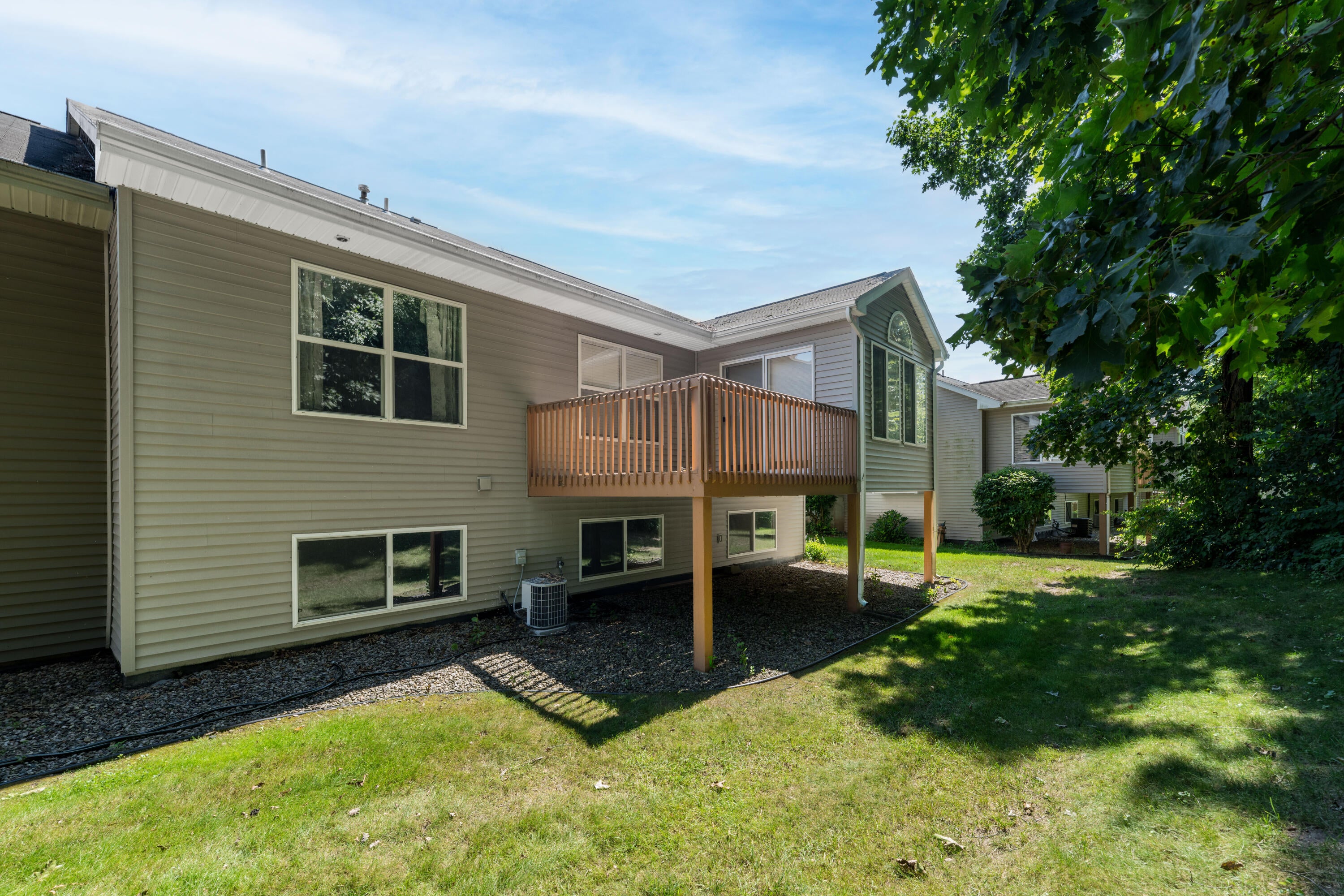 1364 Tanager Lane