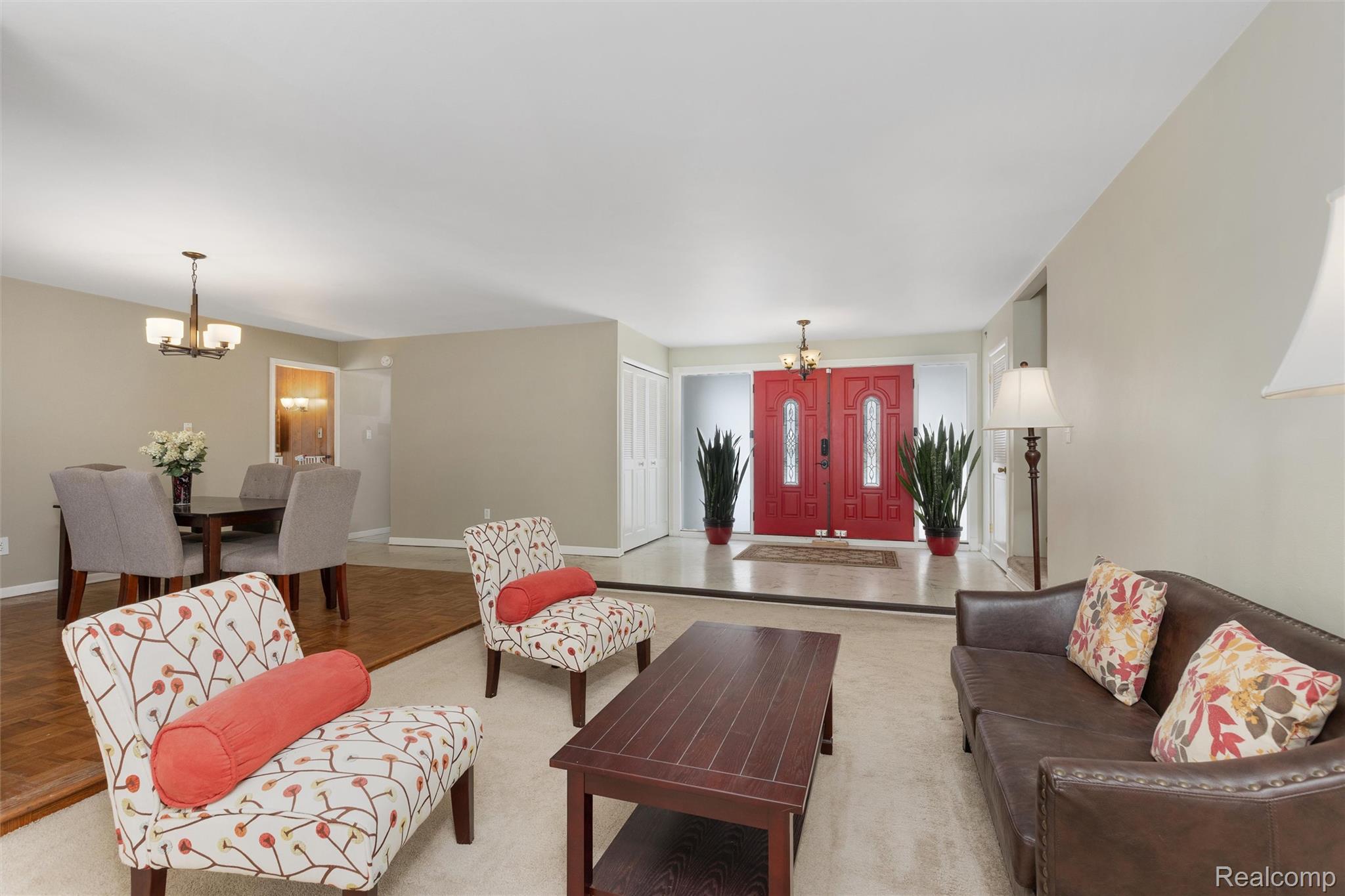 25376 Lyncastle Street