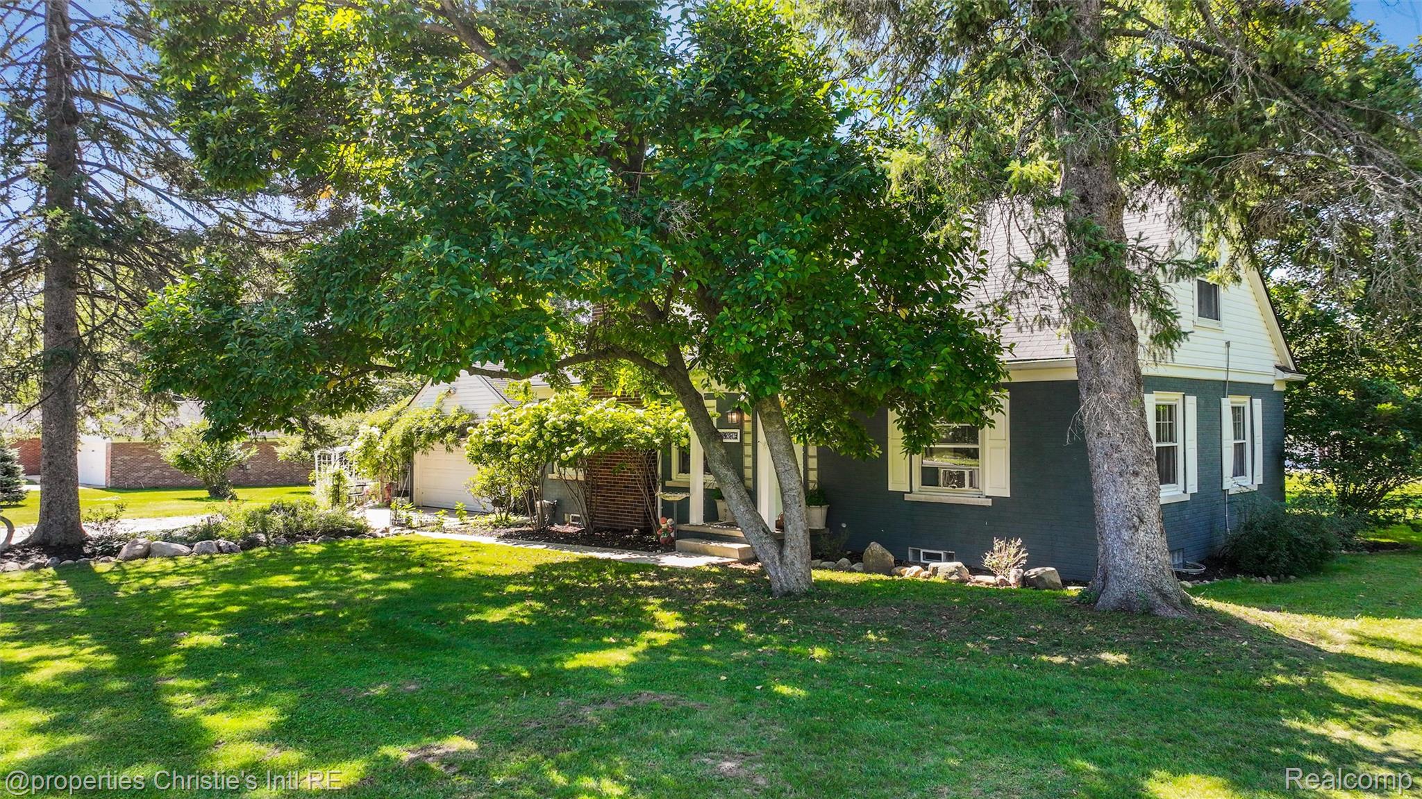 24379 Tamarack Trail