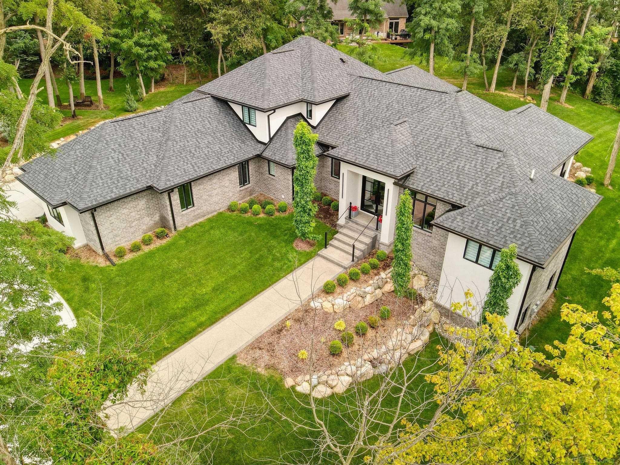 521 Iroquois Court