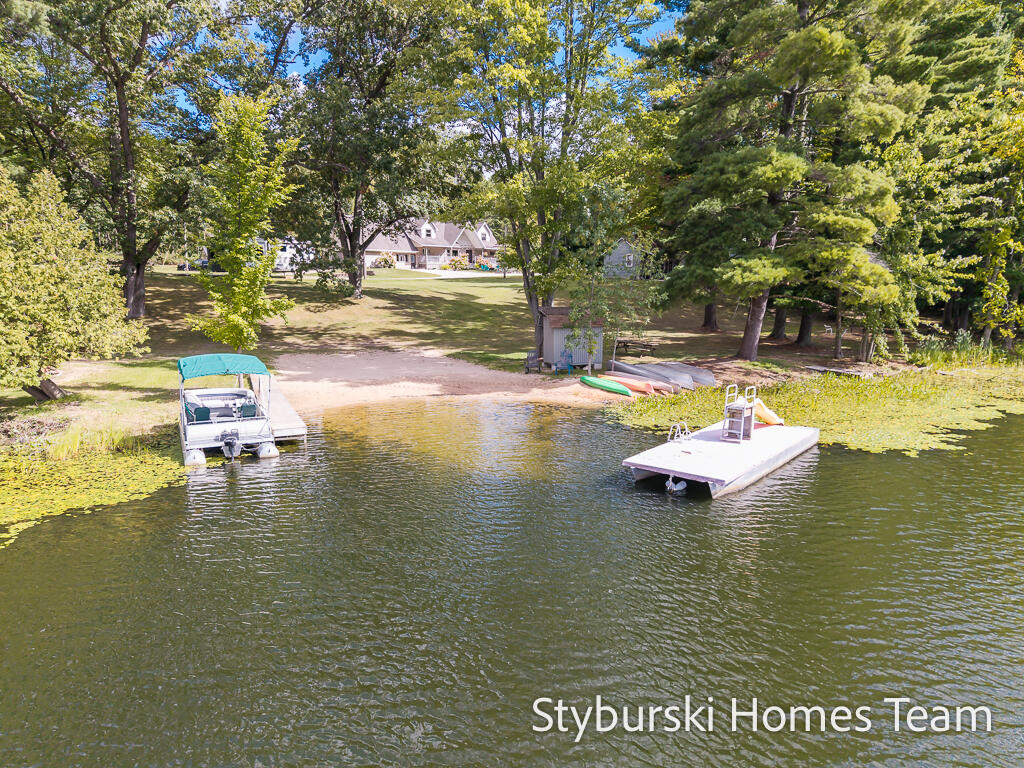 226 N 176th Avenue