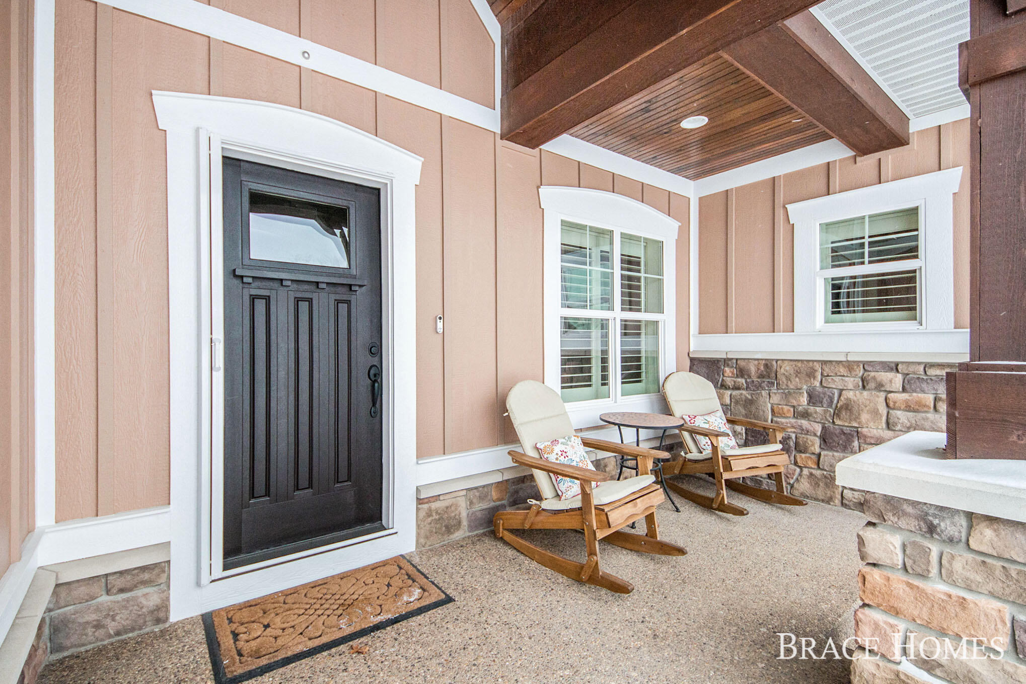 578 Stonehenge Drive SW