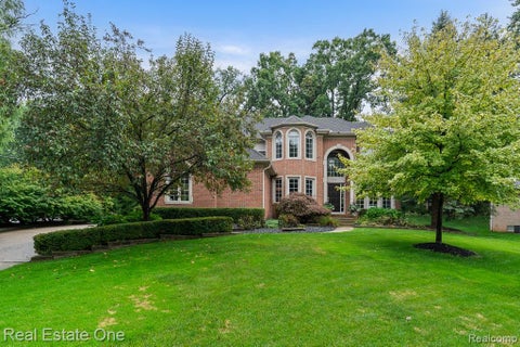 Photo of 582 Bloomer Ridge Drive, Rochester City, MI 48307 (MLS # 20261070816)