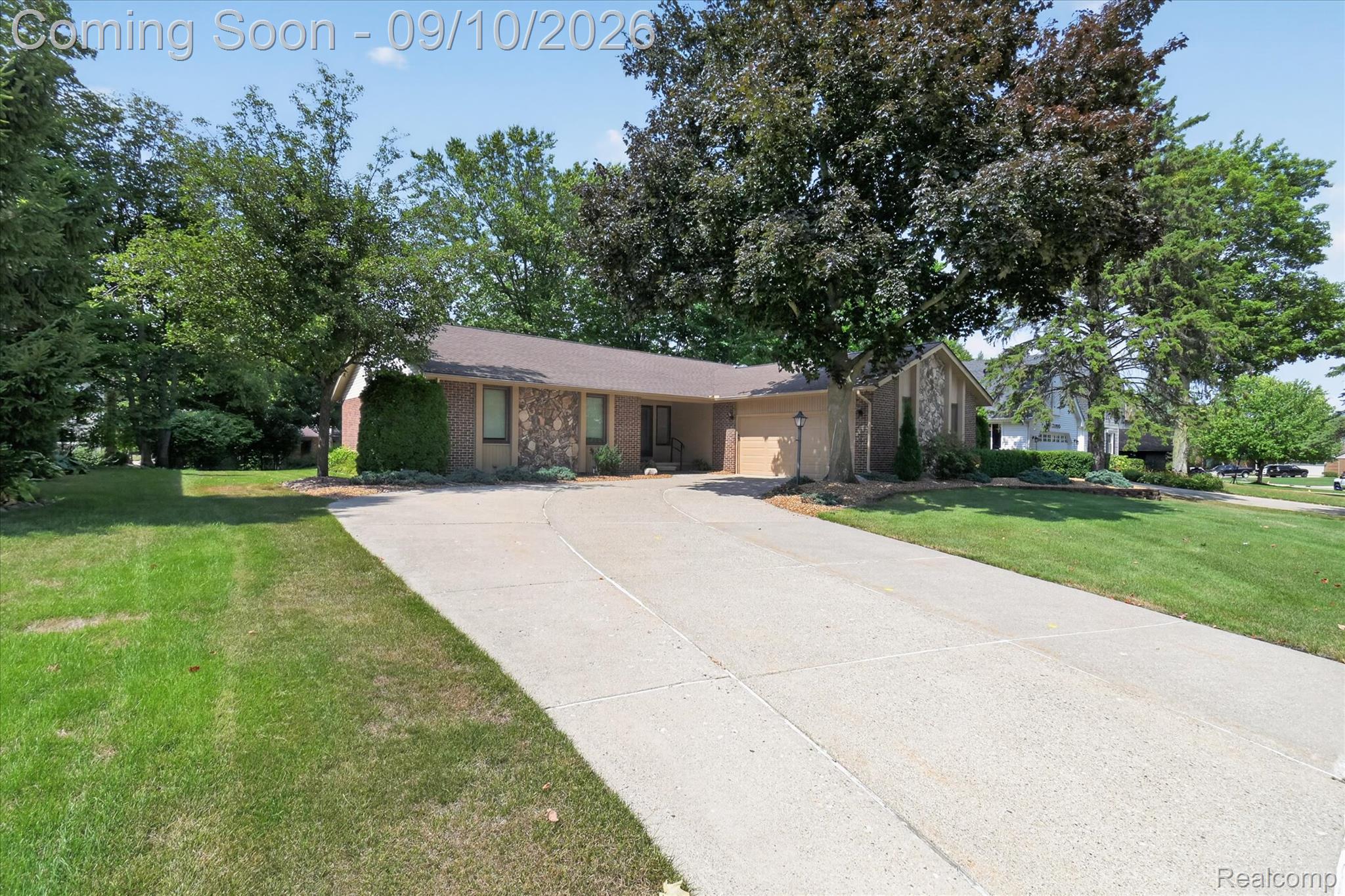 21975 Meridian Lane
