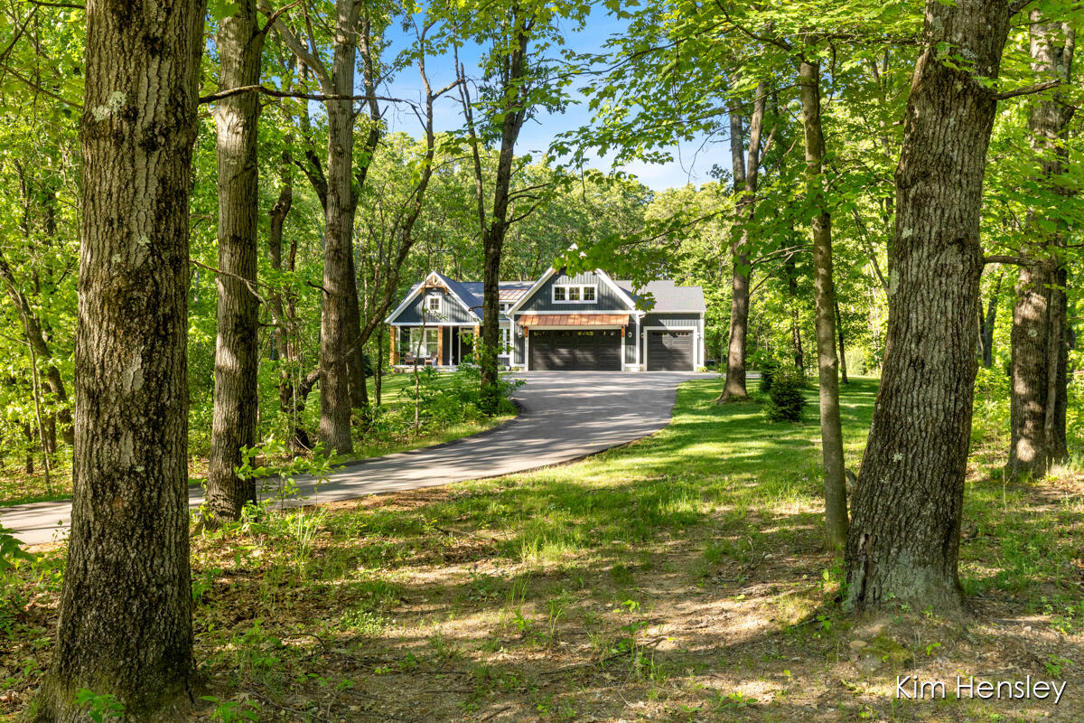 8780 Bentham Court