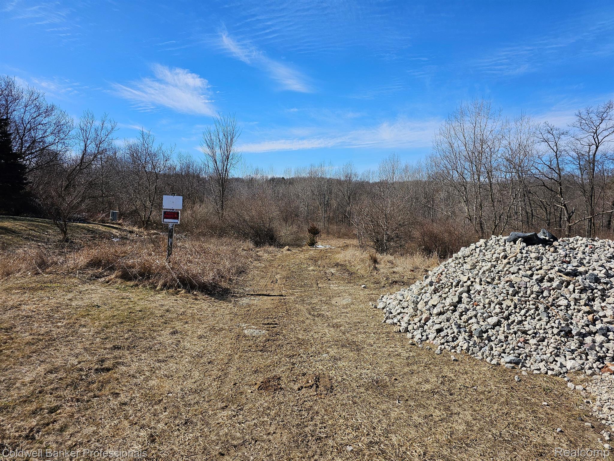 00 W Jamestown Drive