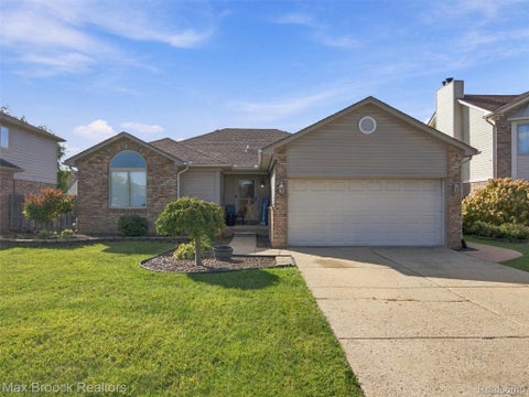 Photo for 46149 Pat Street