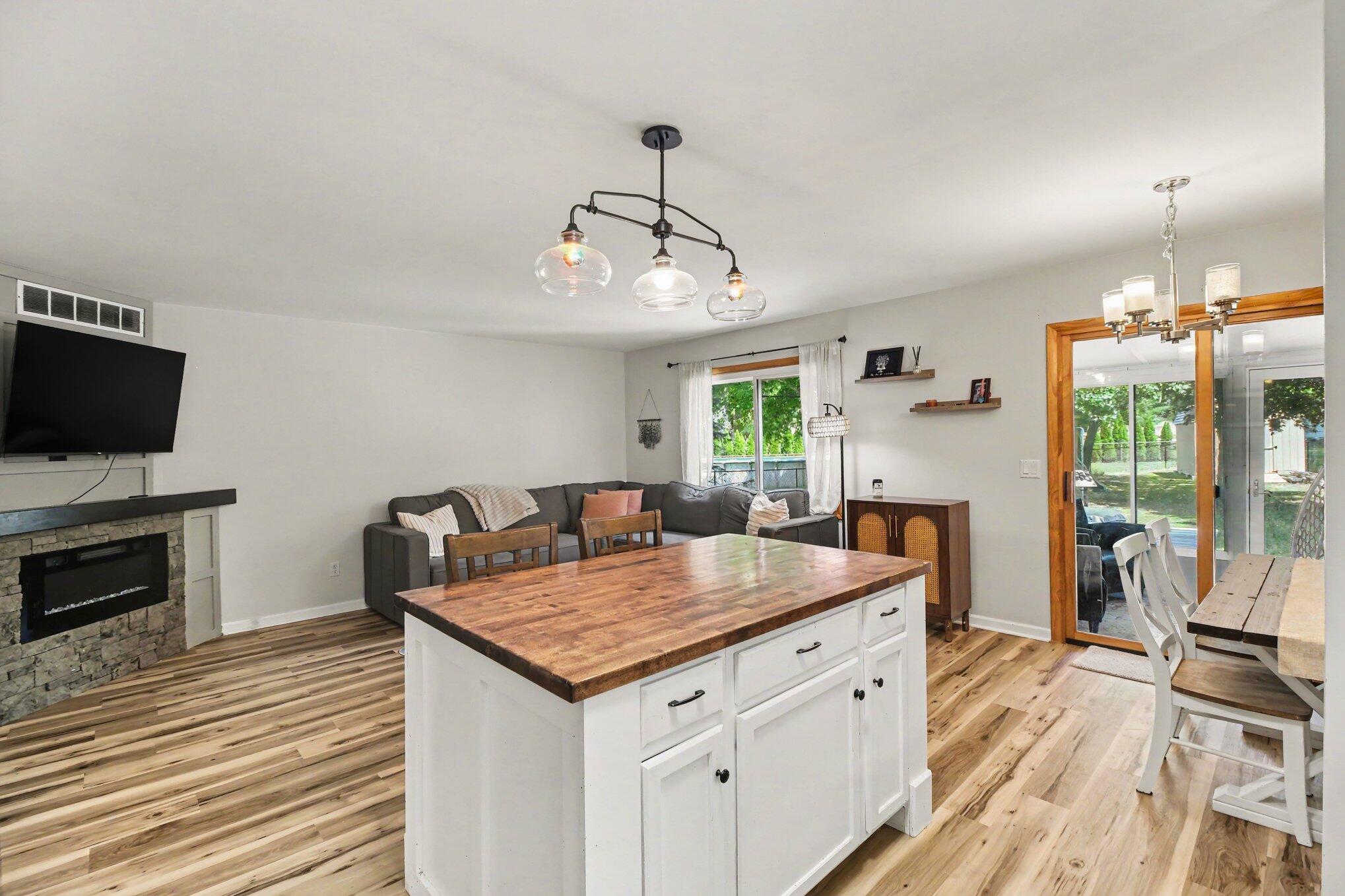 4134 Crescent View Drive