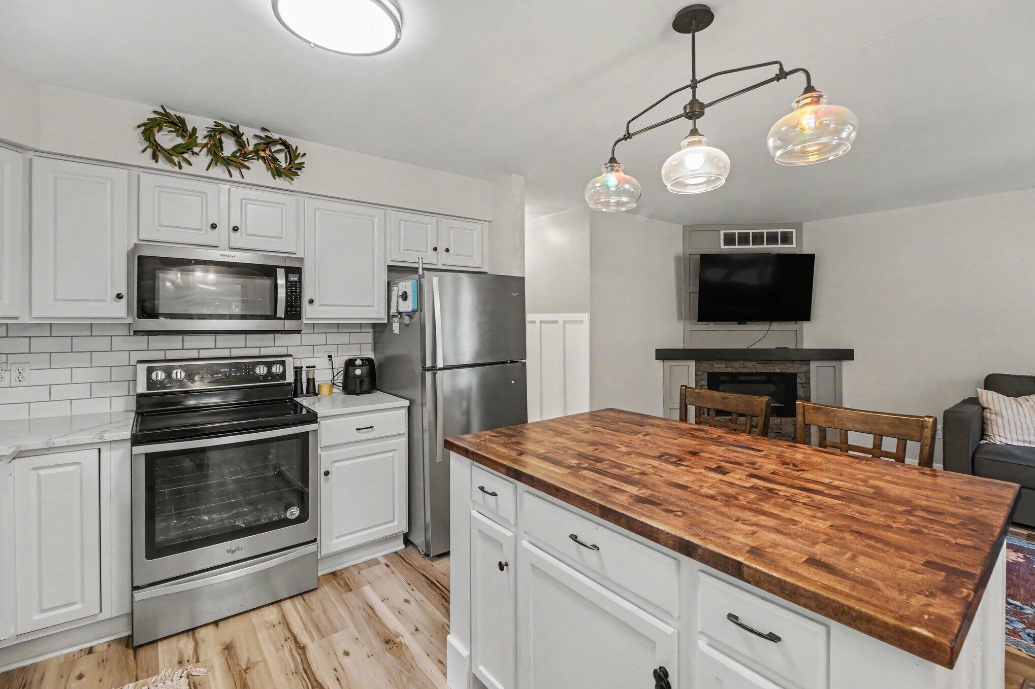 4134 Crescent View Drive