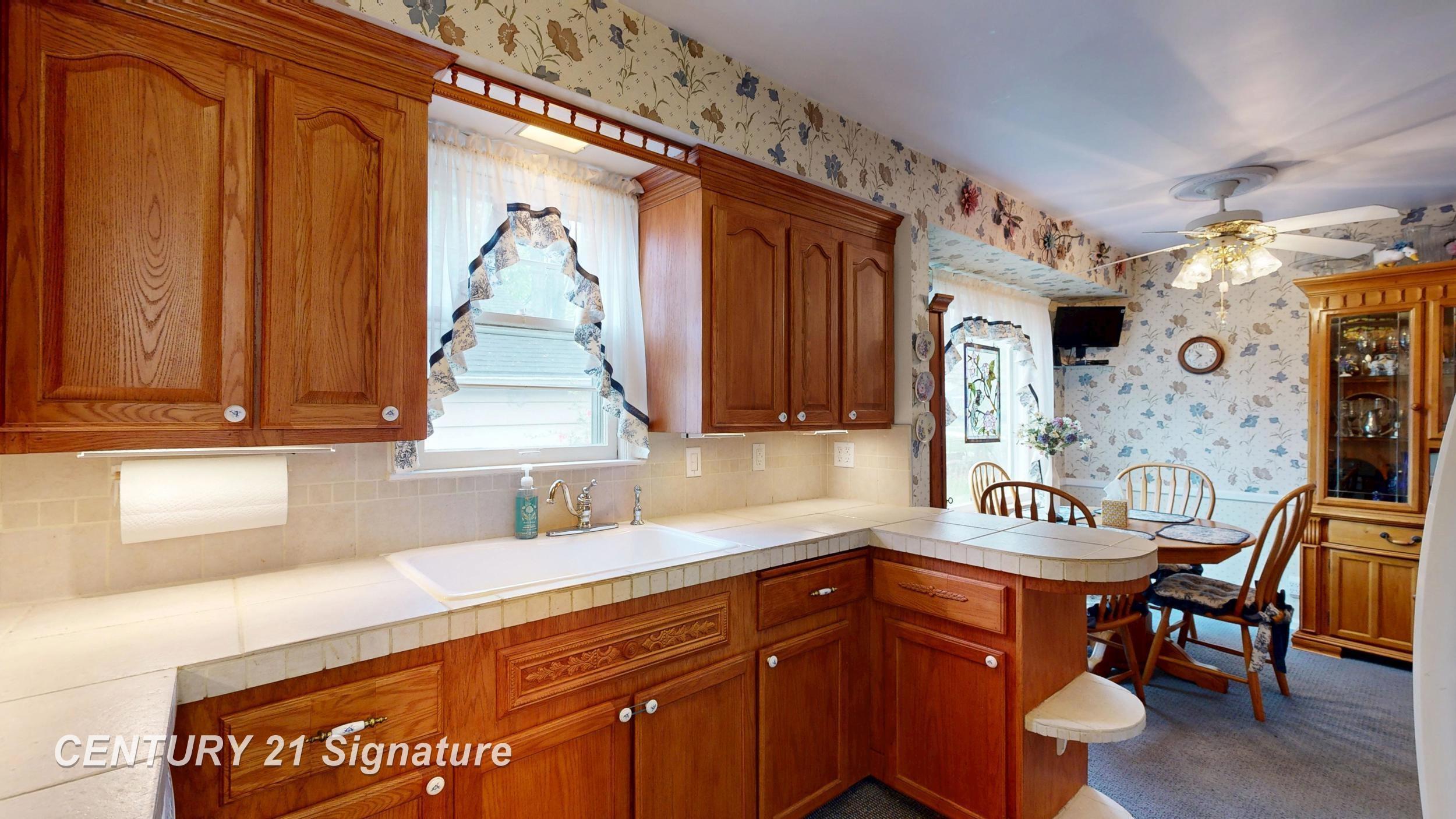 1823 Greenbrook Lane