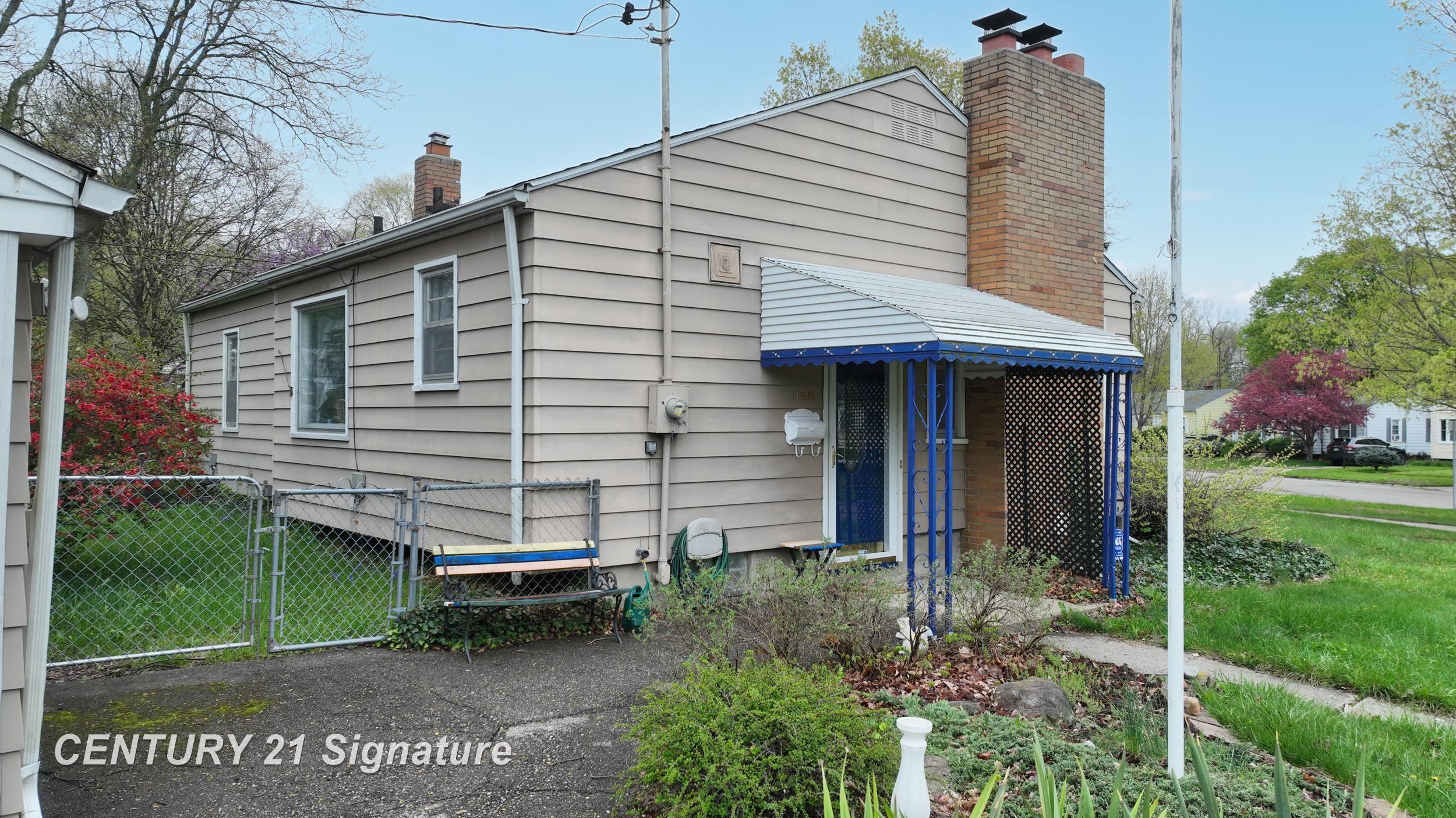 1823 Greenbrook Lane