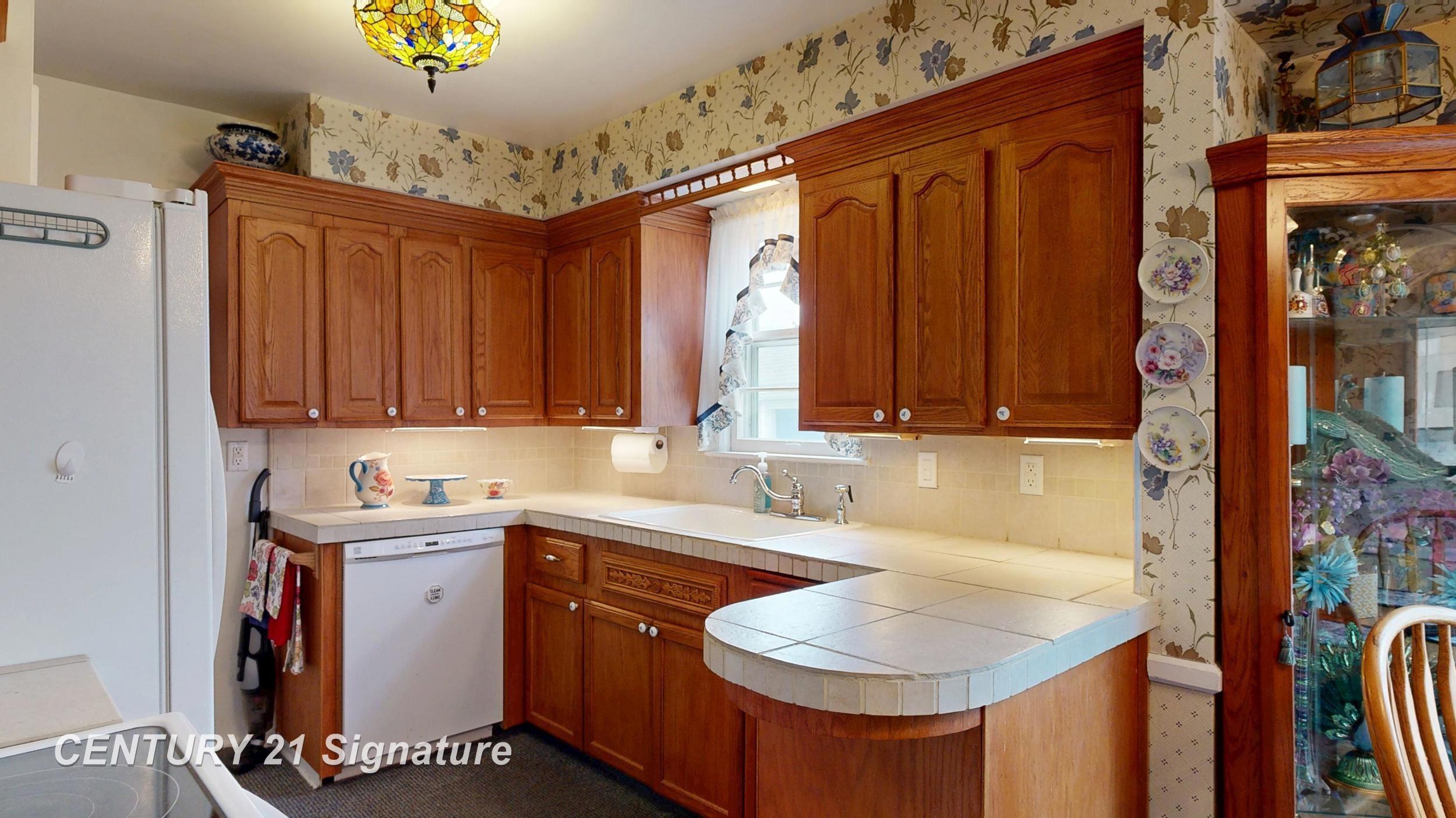 1823 Greenbrook Lane