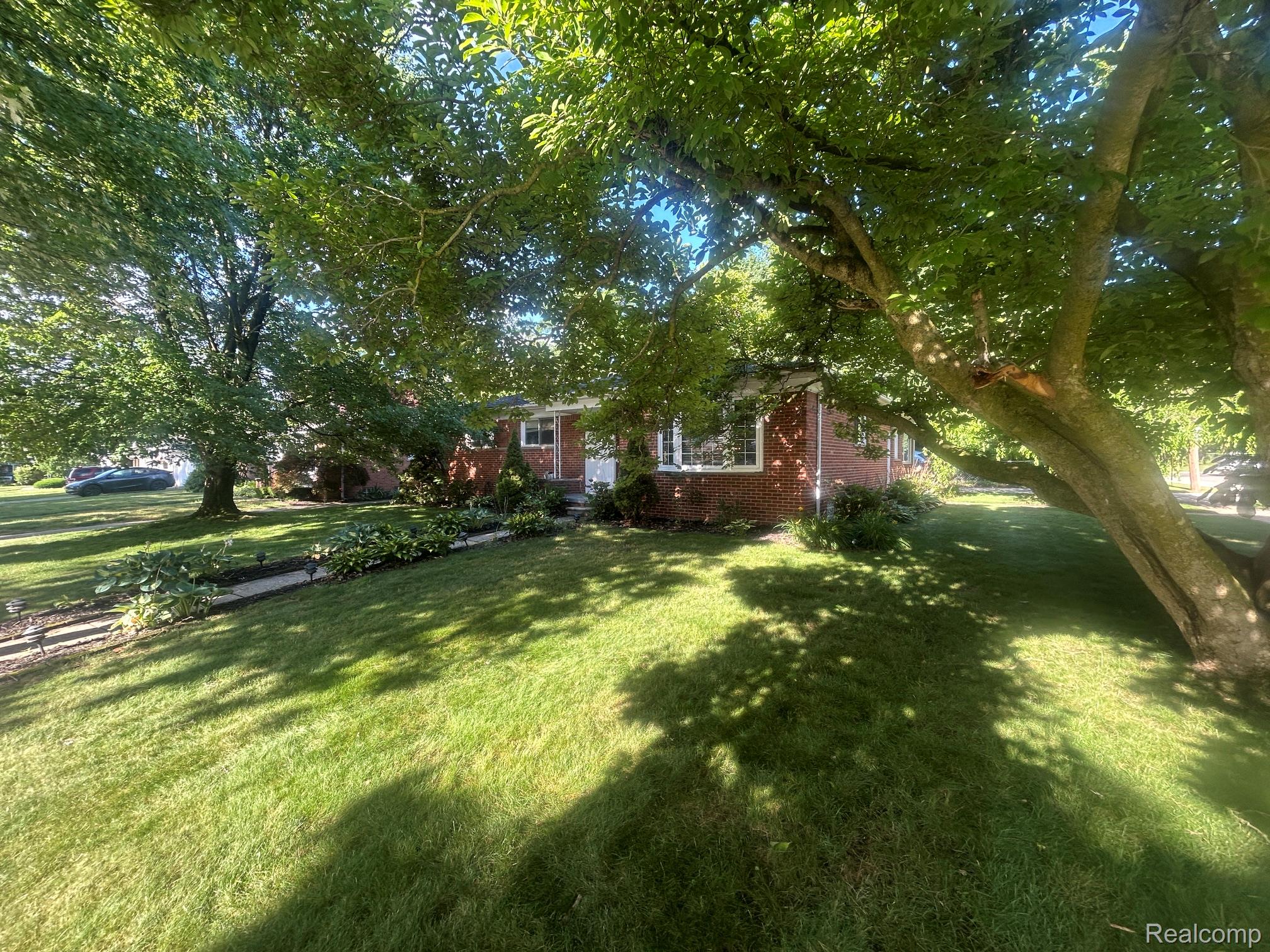 760 S EVERGREEN Street