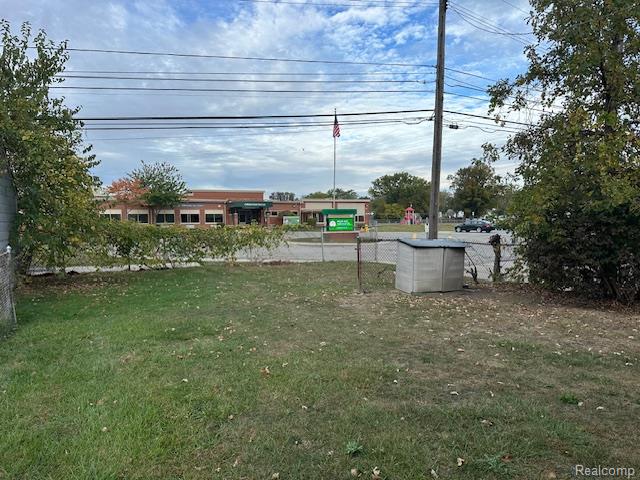 21975 Beechwood Avenue