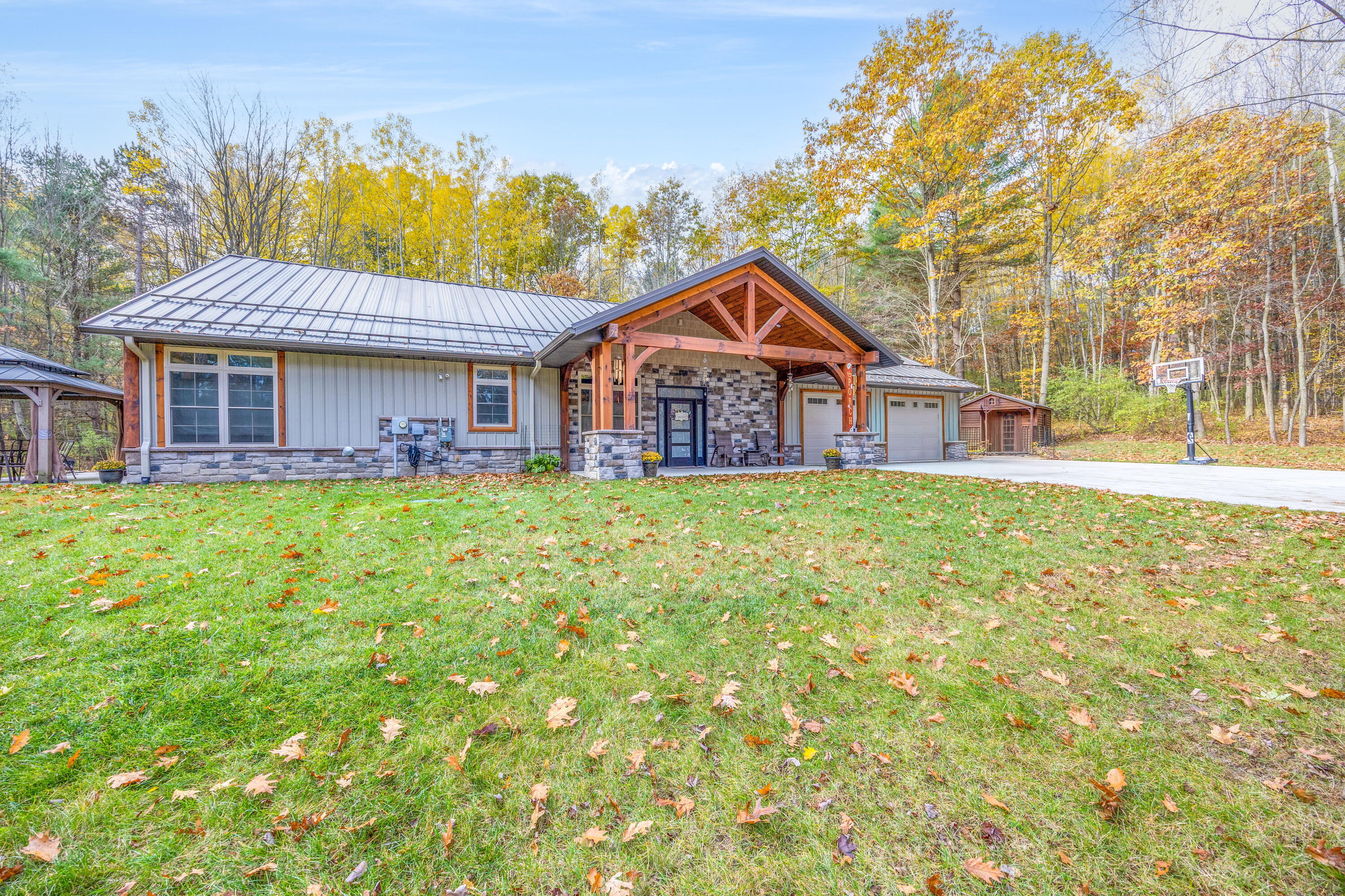 3159 Hilltop Lane