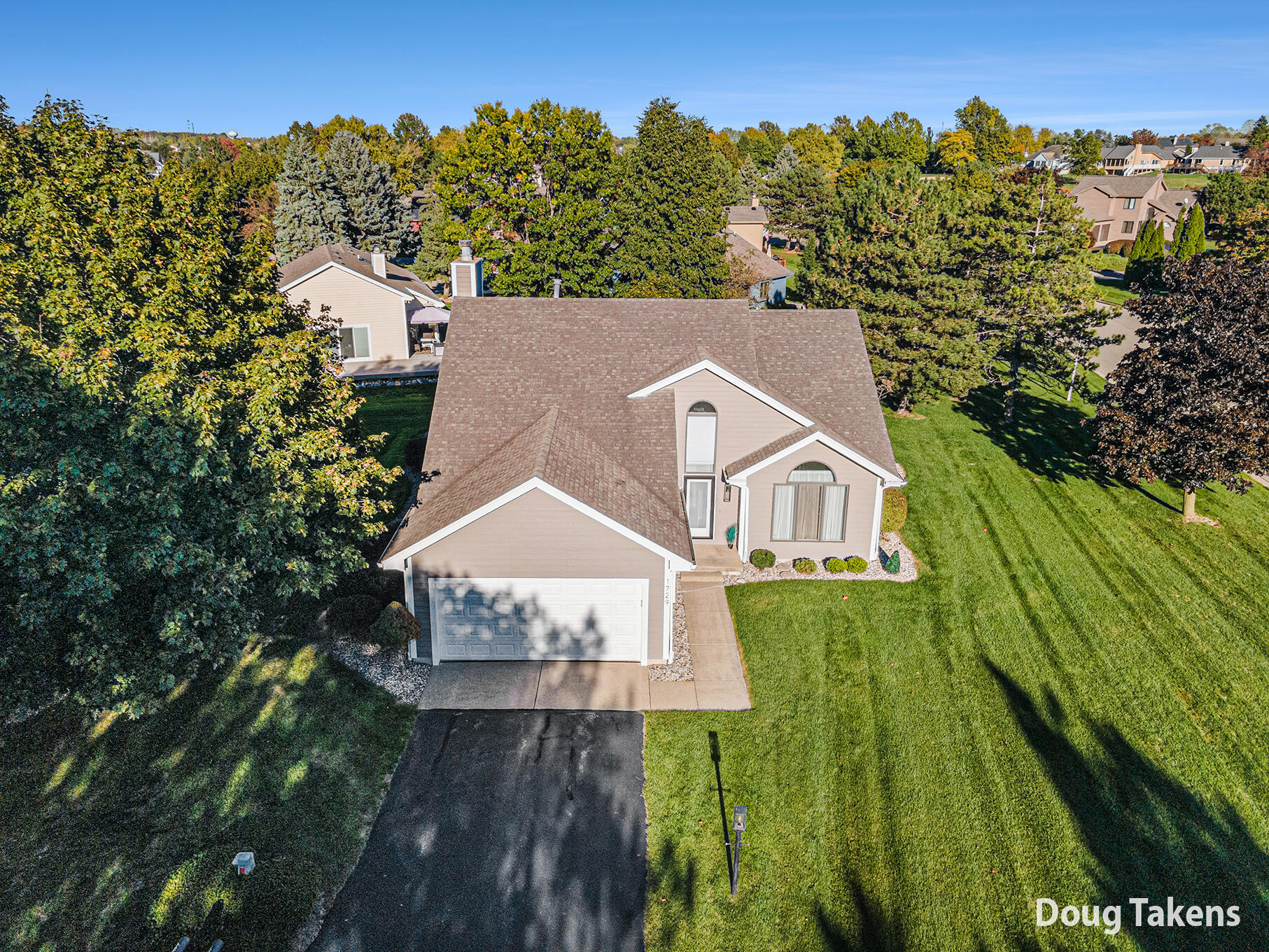 1729 Fountainview Court SE