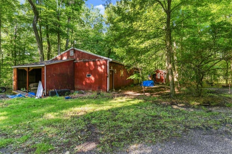 Tiny photo for 3195 Emery Lane, Hadley Township, MI 48455 (MLS # 20261065930)