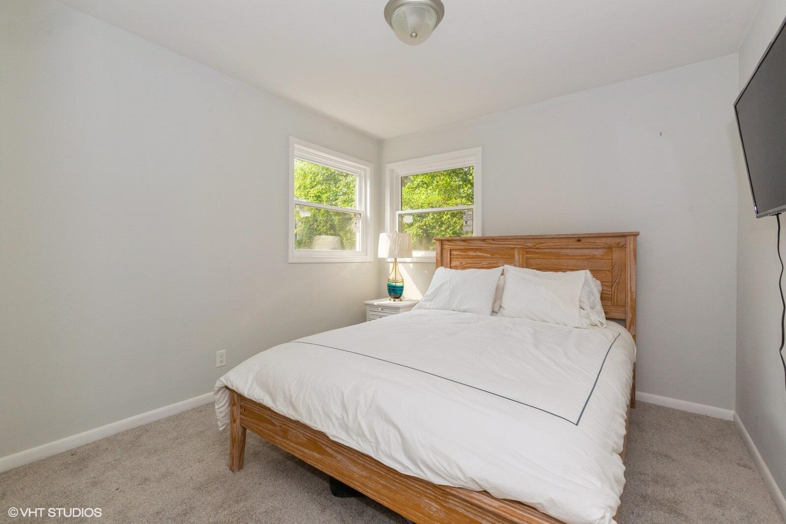 221 S Whittaker Street