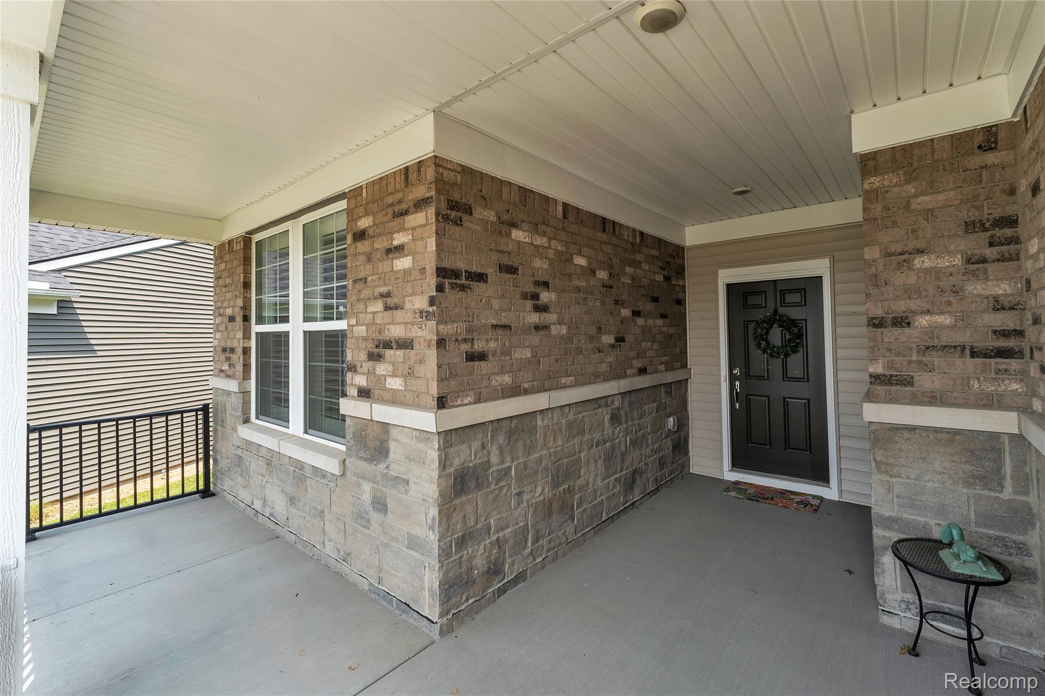4633 CRESTWAY Drive