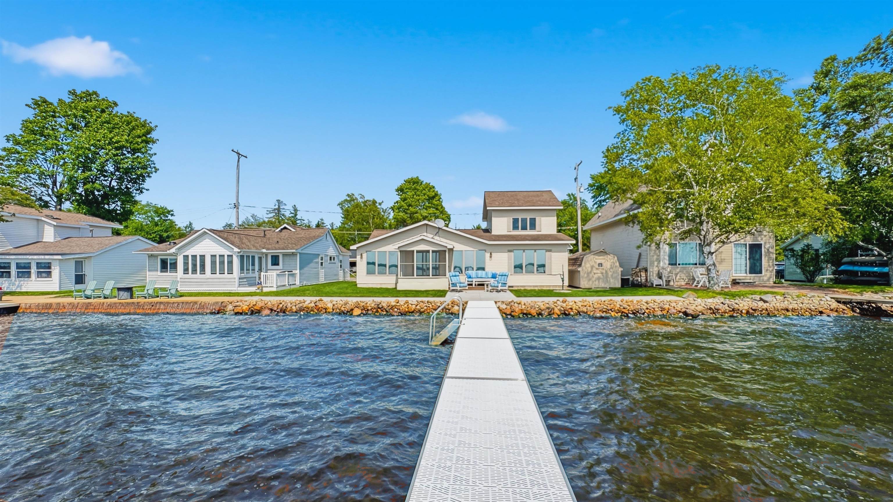 1027 E Lake Mitchell Drive