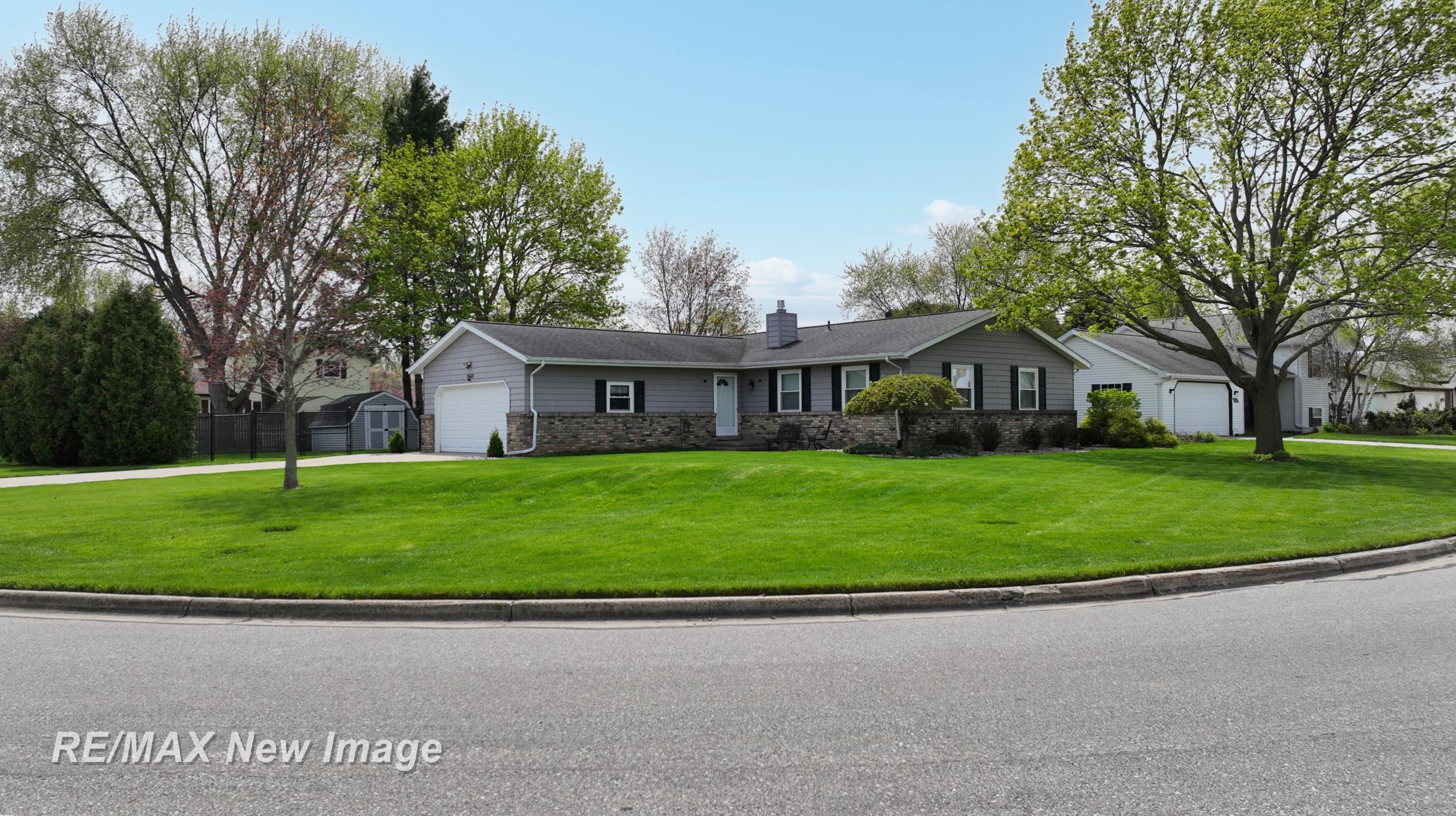 2669 Darwin Lane