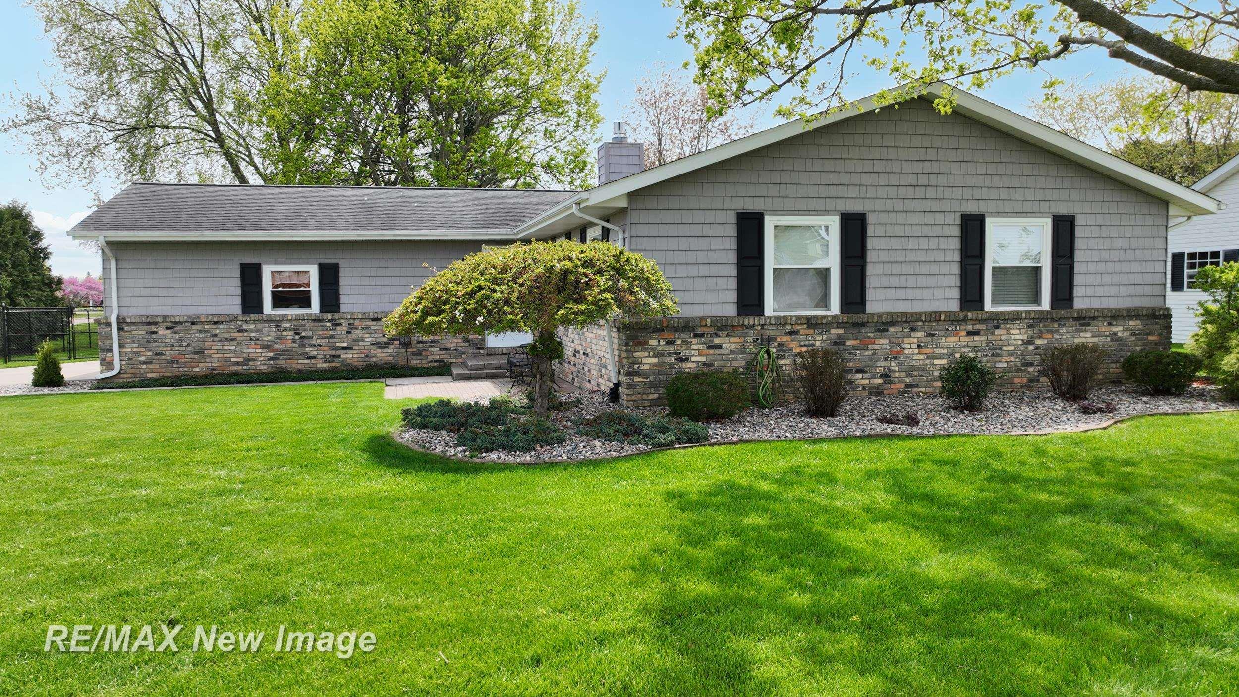 2669 Darwin Lane