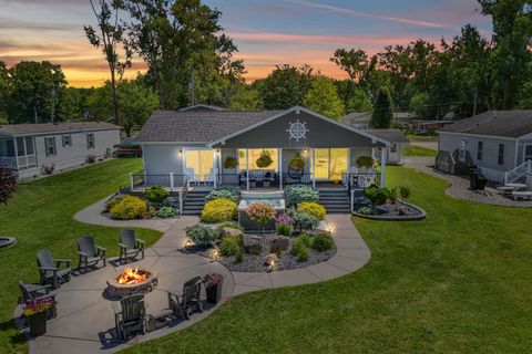 Photo of 912 Beckwith Shore, Quincy Township, MI 49082 (MLS # 53025037540)