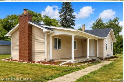 Photo for 7398 N Genesee Road