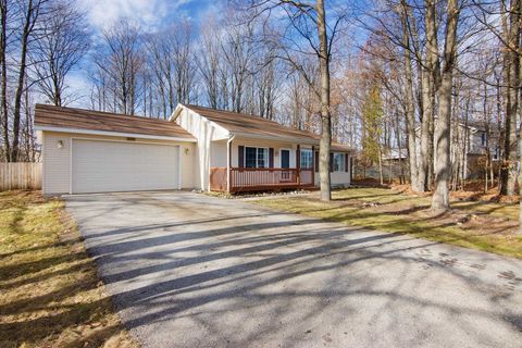 2352 Grouse Drive Grant Township MI 49685
