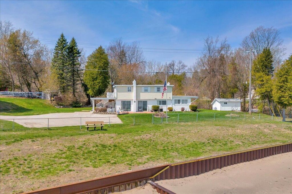 Photo of 7226 Lakeview Drive, Worth Township, MI 48450 (MLS # 81026013749)