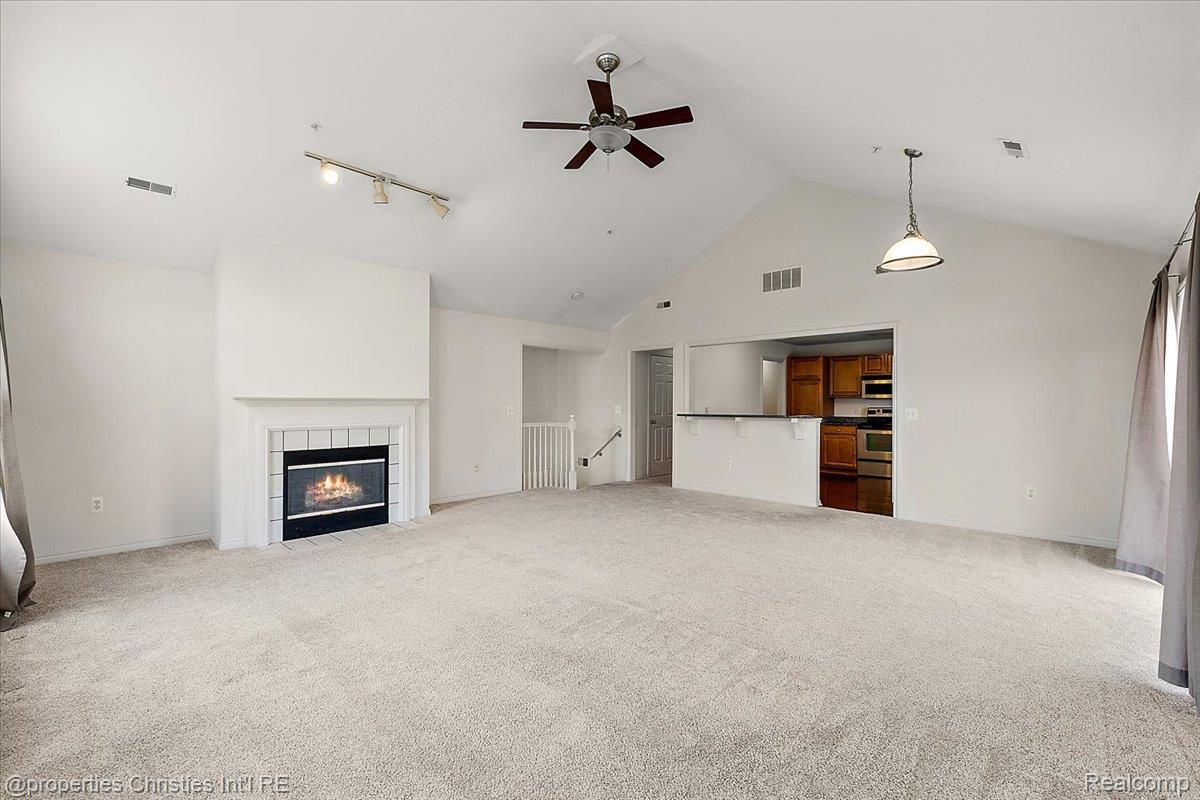 28360 Carlton Way Drive