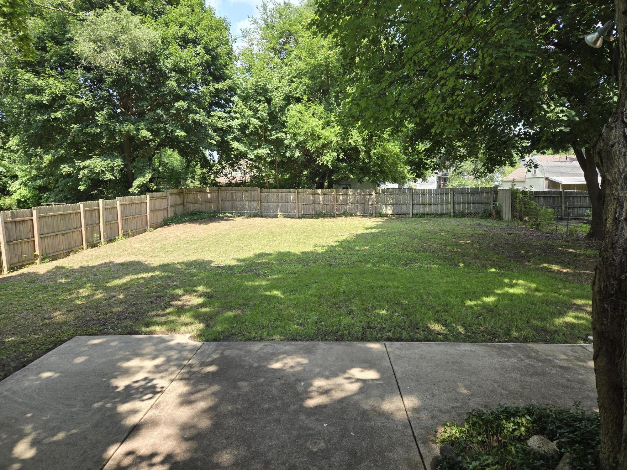 330 W Hammond Street