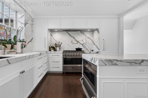 Tiny photo for 271 Lone Pine Road, Bloomfield Hills City, MI 48304 (MLS # 20261082559)